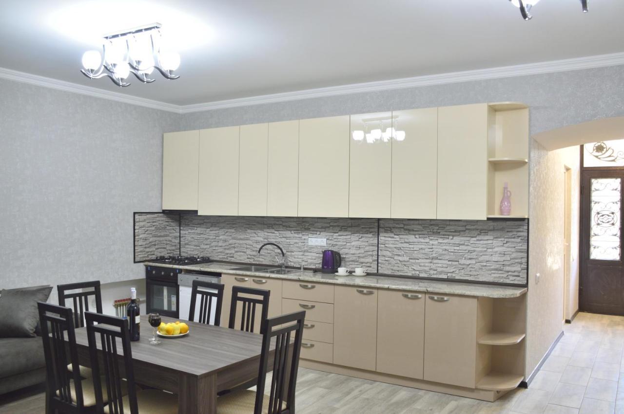 Mtatsmindaze Hotell Tbilisi Eksteriør bilde